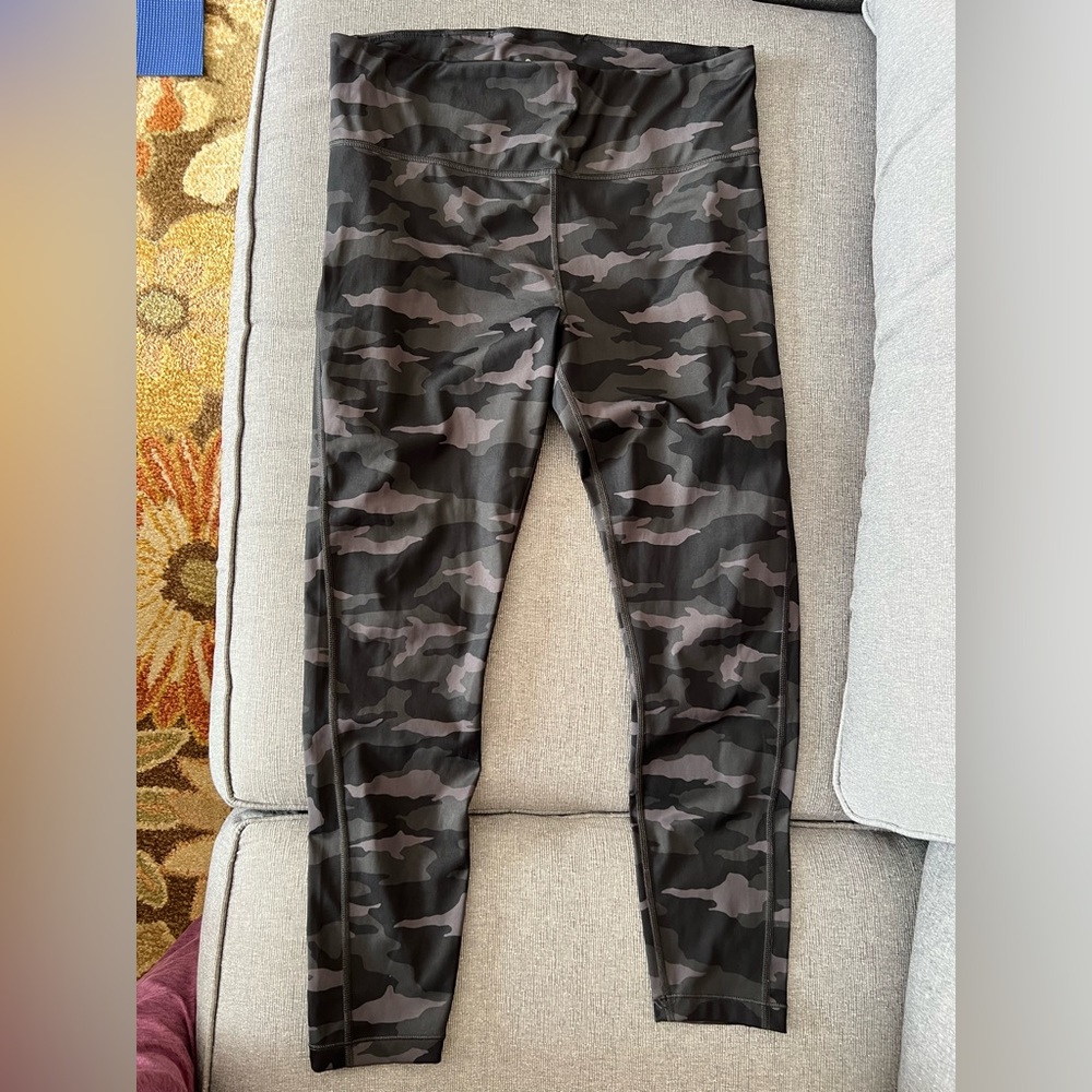 Athleta Black and Gray Camouflage Leggings